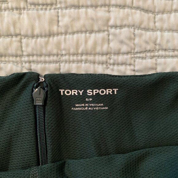 Tory Sport Green Golf Skort, Size S/P - Picture 5 of 5